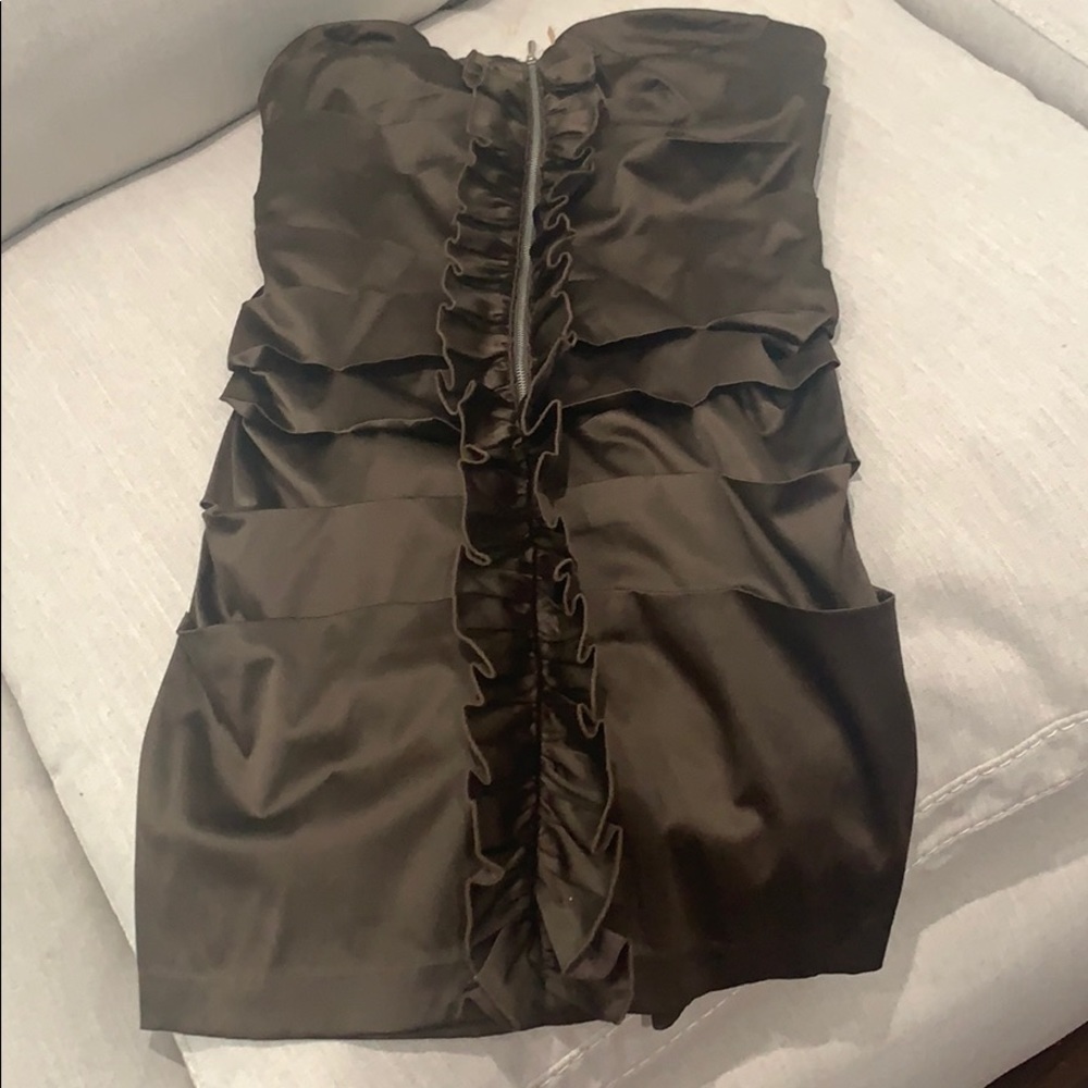 Brown strapless dress . From privet boutique